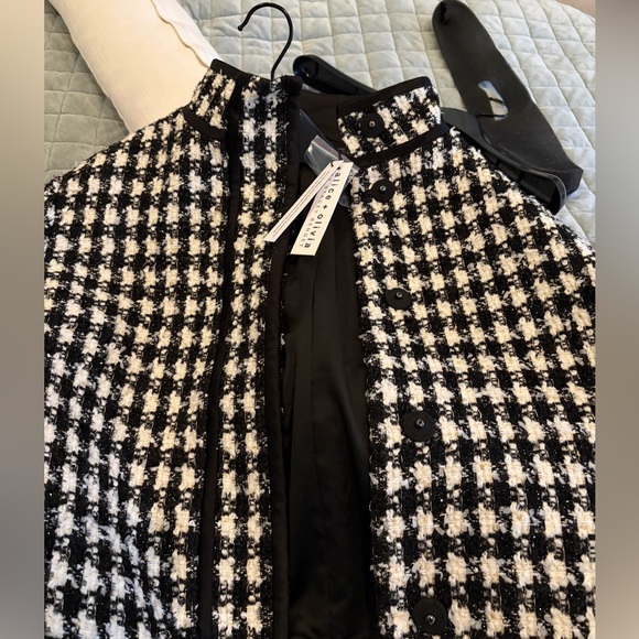 ALICE +OLIVIA Corwin Jacket - Picture 8 of 15